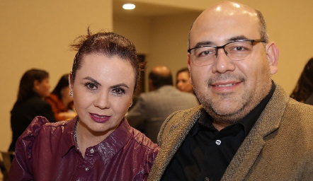   Berenice Ramos y Luis Ramírez.