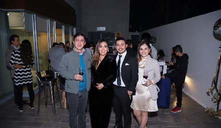  Keis Ukamiyahara, Dra. Adriana Flores, Dr. Edson Alejos y Isabel JAsso.