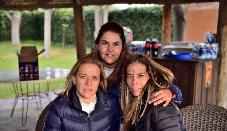 Mariana Torres, Gabriela Díaz Infante y Bárbara Félix.