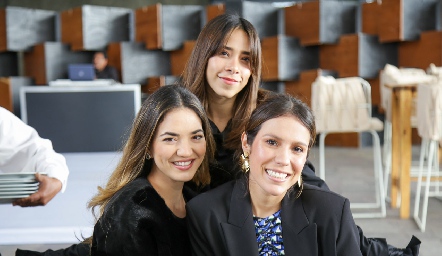 Mariana Zertuche, Adriana y Ximena.