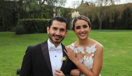  Francisco Israel González y Ximena Alejandra Delgadillo ya son esposos.