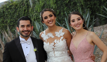  Ximena Delgadillo, Francisco González y Fernanda Castillo.