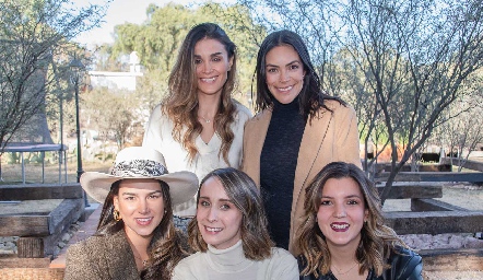 Gemma Loredo, Ana Rodríguez, Sandra Villalobos, María Fernanda Pérez y Mimí Navarro.