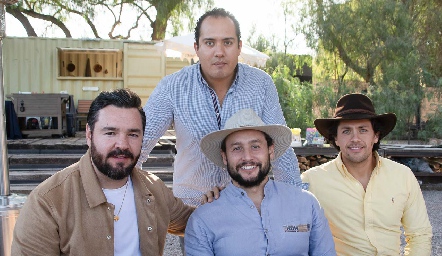  Luis Alberto Mahbub, Carlos Sánchez, Fernando González y Roberto Fernández.