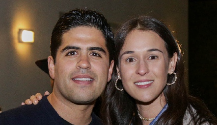  Mauricio Motilla y Carmelita Del Valle se comprometieron en matrimonio.