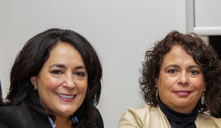  Laura Rodríguez y Lucía Bravo.