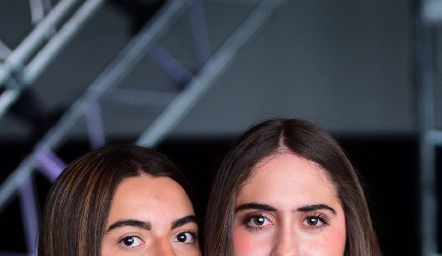 María Nieto y María de la Torre.
