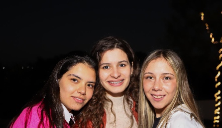  Ana Ceci Oviedo, Dani Magaña y Carolina González.