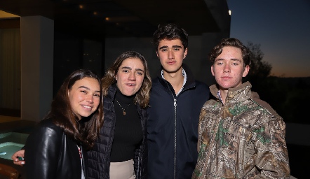  María José Ortiz, Andrea Herrera, Luis de la Vega y Jacobo Payán.