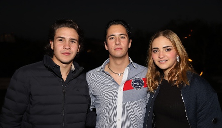  Diego Buendía, Roberto Silva y Lorenza Hinojosa.
