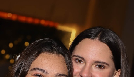  María José Ortiz y Carola García.