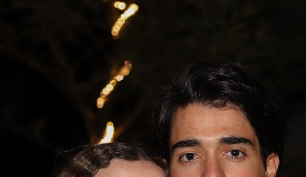  Ale Mendizábal y Gerardo Del Valle.