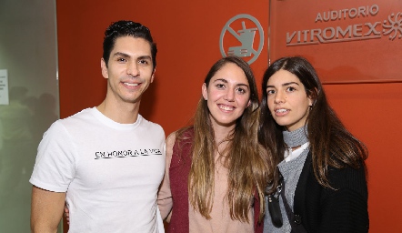  Filiberto Curiel, Verónica Martínez y Ana Lucía Díaz Infante.