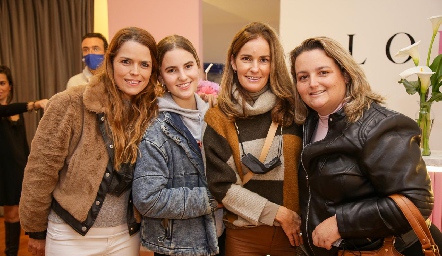  Ana Alvarado, Camila de la Garza, Lorena Quiroz y Marcela Alvarado.
