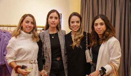  Ana Gaby Ibarra, Daniela Castro, Vero Linares y Ana Karen Ibarra.