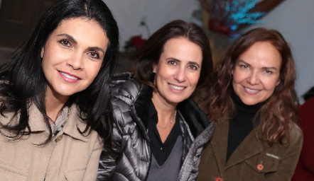  Marisol Dip, Ana Paula Gutiérrez y Vianney Díaz.