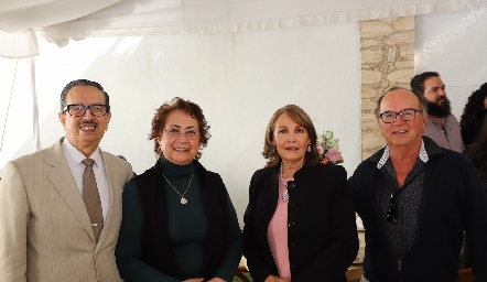  Javier Adolfo López, María de la Luz Lejarsa, María de Lourdes Martínez y Miguel Ángel Montalvo.