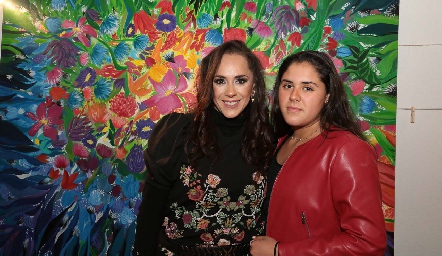  Mariza Calderón y María Espinosa.