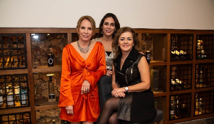  Lupita Pereda, Maribel Lozano y Adriana Carrera.