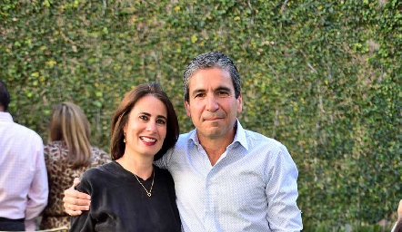 Ana Paula Gutiérrez y Martín de la Rosa.