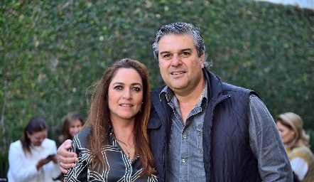 Claudia Altamirano y Salomón Dip.
