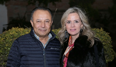  Fernando Díaz de León y Paty Annette de Díaz de León.