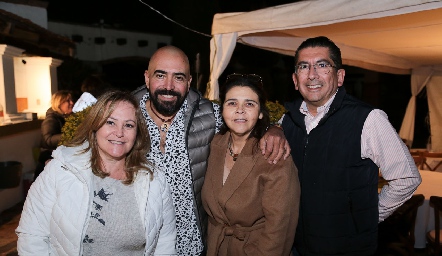  Germán de Luna, Ingrid Pérez, Paty Valadés y Gerardo Bocard.