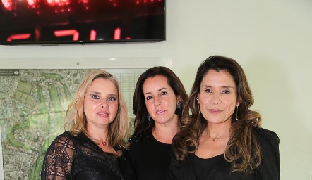  Karla Saucedo, Sandra Ávila y Coco Vargas.