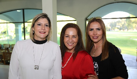  Carla Verástegui, Armandina Aguilera y Nidia González.