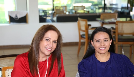  Zaida Ramírez y Nidia González.