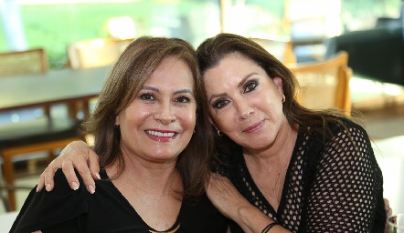  Zaida Minero y Carla Beraztegui.