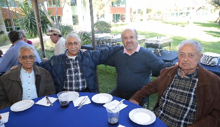  Chuy Díaz de León, Fernando Díaz de León, Chito Espinosa y Maco Espinosa.