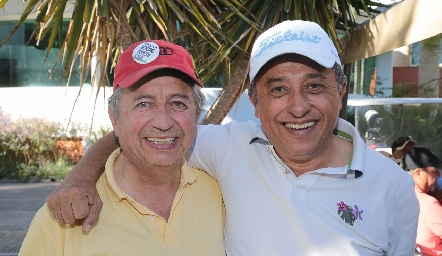  Fabián Espinosa y Alberto Díaz de León.
