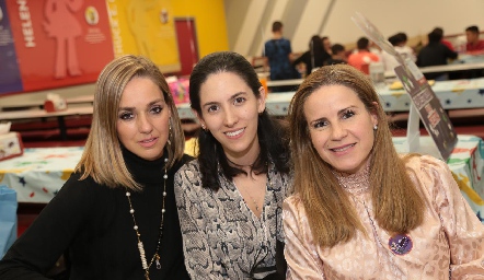  María Torres, Claudia Díaz de León y Michel Baeza.