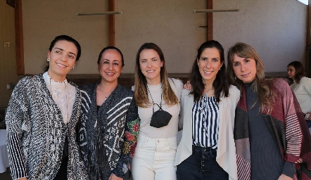  Vanessa Juárez, Liliana Zubiri, Adriana Medina, Main Chávez y Leyre Hurtado.