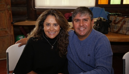 Patricia Lara y Juan Ariel Reyes.