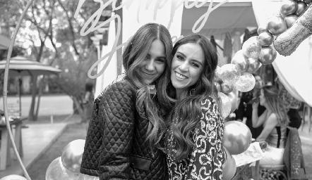  Mayte Dantuñano y Jackie de la Garza.