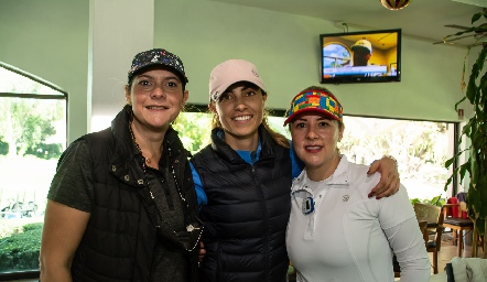  Karla Verástegui, Lucía Galarza e Isabella Morales.
