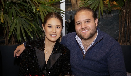  Alejandra Puente y Rodrigo Leos.