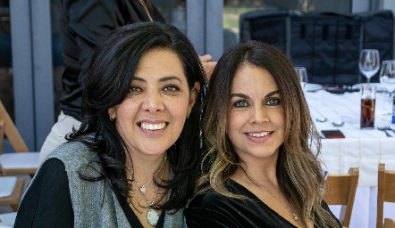 Mónica Nogués y Daniela Serment.