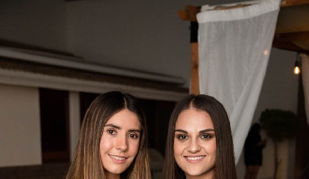 Ana Karen Navarro y Lourdes Lafuente.