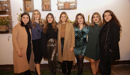  Sofía Faz, Claudia Mahbub, Kathia Díaz de León, Valeria Siller, Maritere Bernot, Pili Villanueva y Regina González.