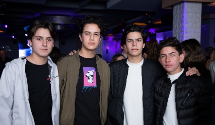 Leo Zermeño, Santiago Chevaile, Sebastián Leos y Diego Payán.