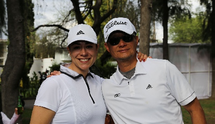  Angy Gutiérrez y Ángel Chung.