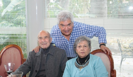  Miguel Pulet, Paco Ruiz y Graciela de Pulet.