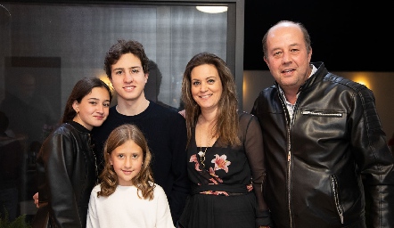  Familia Michel Hernández.