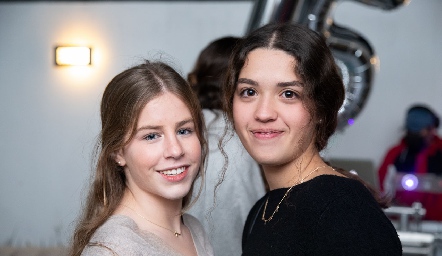 Alexa Ruiz y Meláni Martínez.