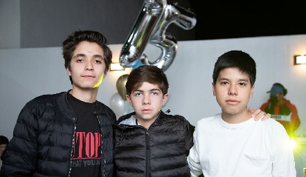 Alejandro Tacea, Fer Cordoba y Pedro Contreras.