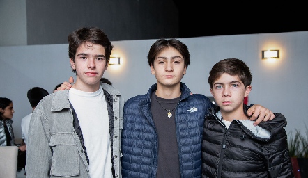  Camila Ocejo, Javier Sermeño, José Maria Gonzalez y Fer Cordoba.