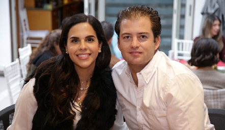   Marcela Schekaibán y José Antonio Lozano.